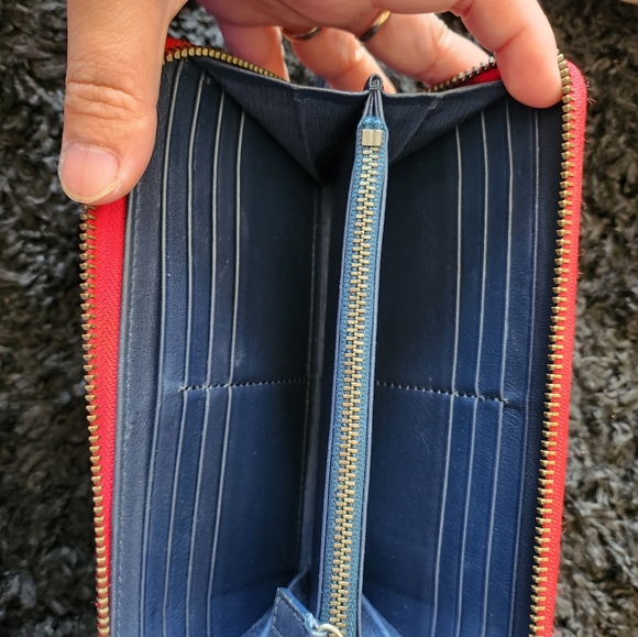 Origibal Burberry wallet - Picture 2 of 3